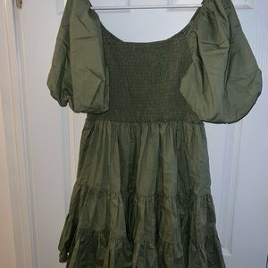 Hazel & olive puff sleeve mini dress - olive color size L